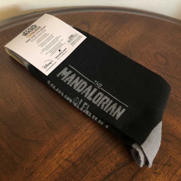 Mandolorian Crew Socks - Picture 2 of 3